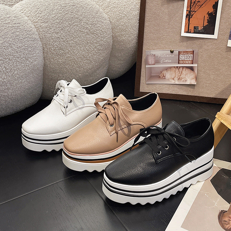 British Style Brogue Lace-up Square Toe Platform Pumps